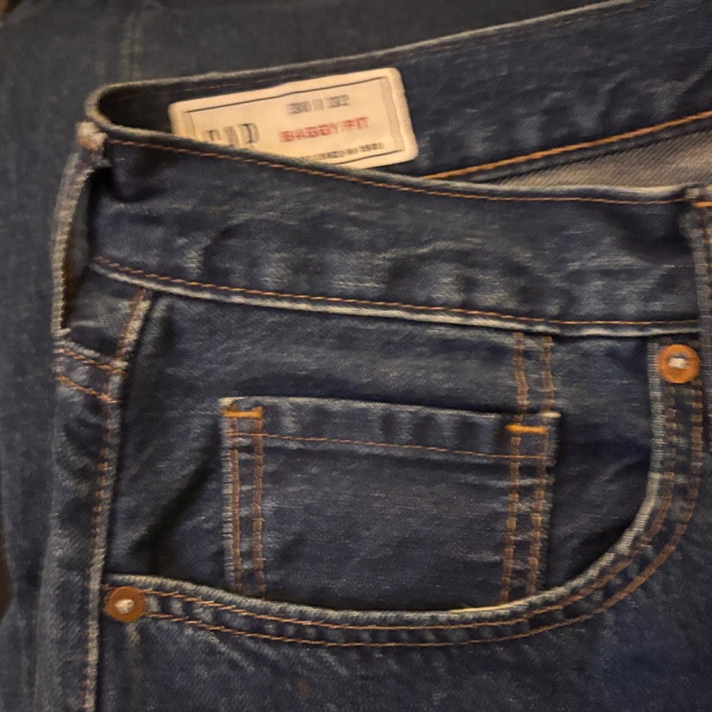 GAP 30x32  Men's baggy Fit NWOT Navy Jeans